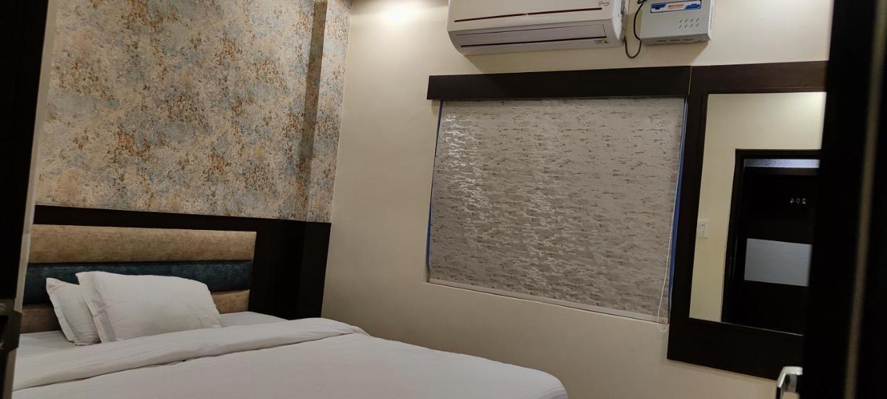 Ks Paying Guest House Varanasi Bagian luar foto