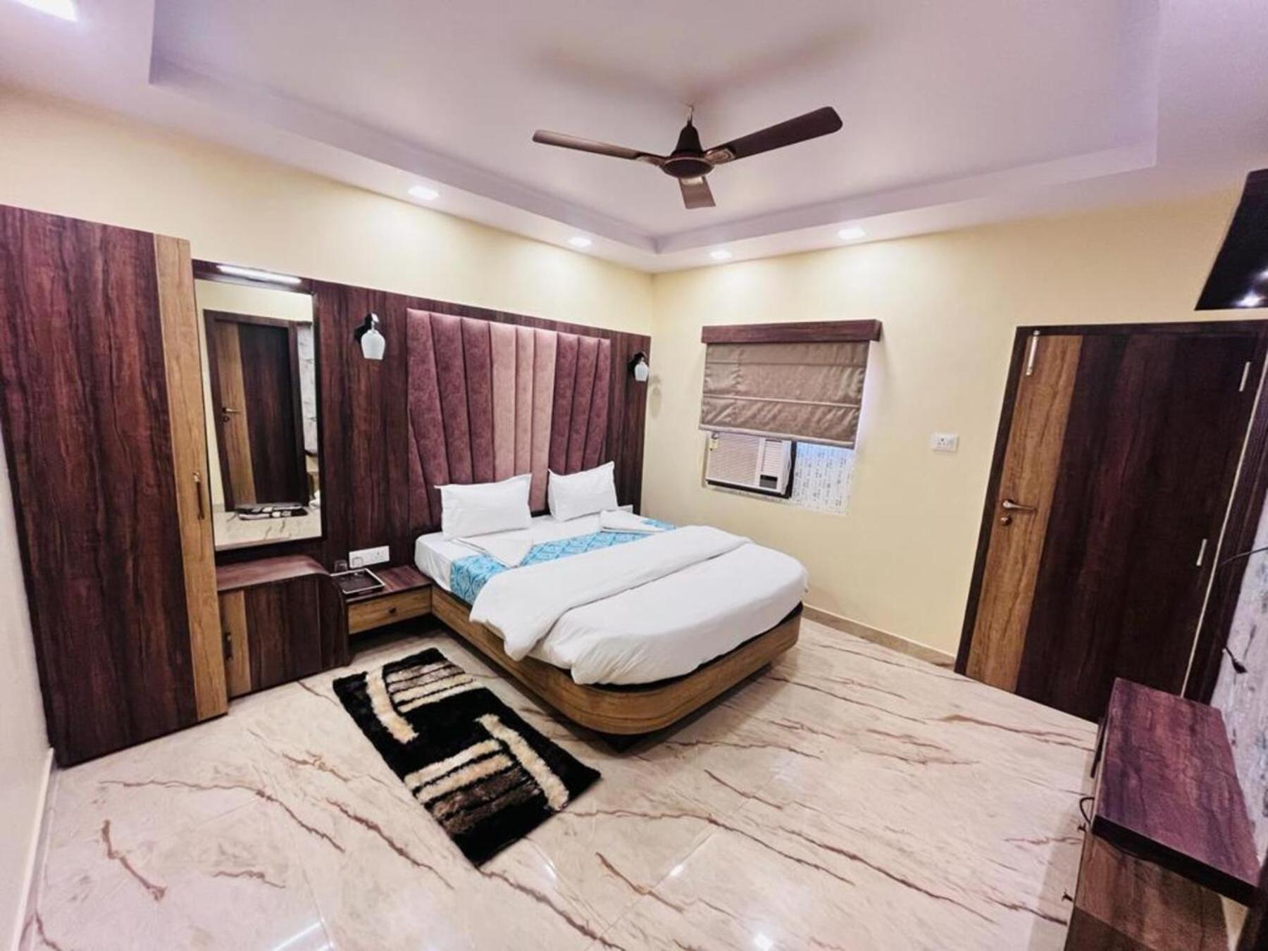 Ks Paying Guest House Varanasi Bagian luar foto
