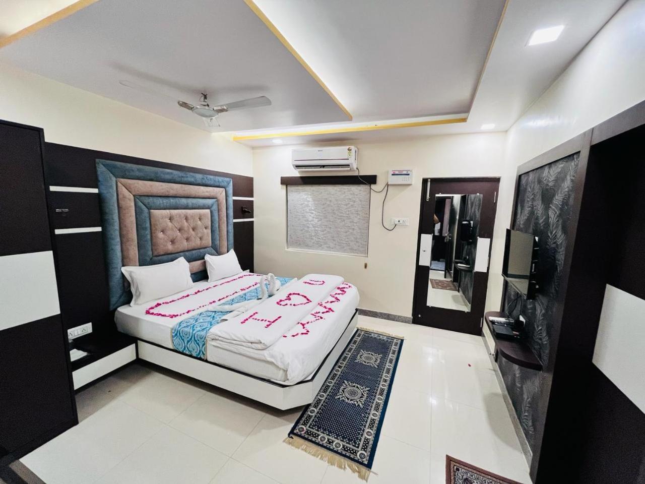 Ks Paying Guest House Varanasi Bagian luar foto
