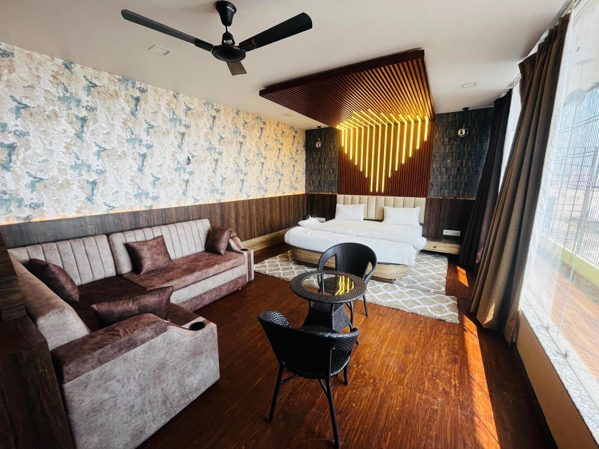 Ks Paying Guest House Varanasi Bagian luar foto