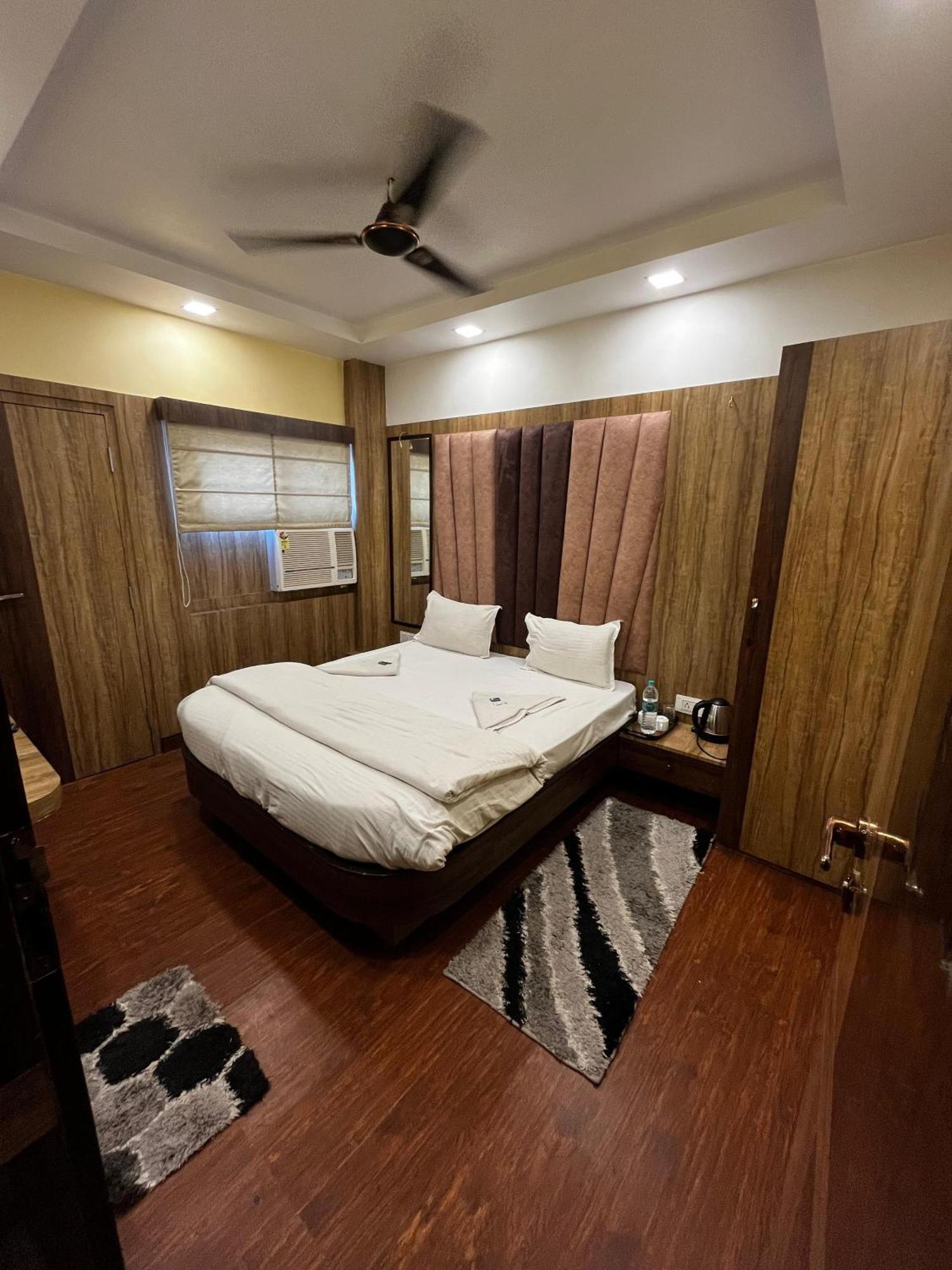 Ks Paying Guest House Varanasi Bagian luar foto