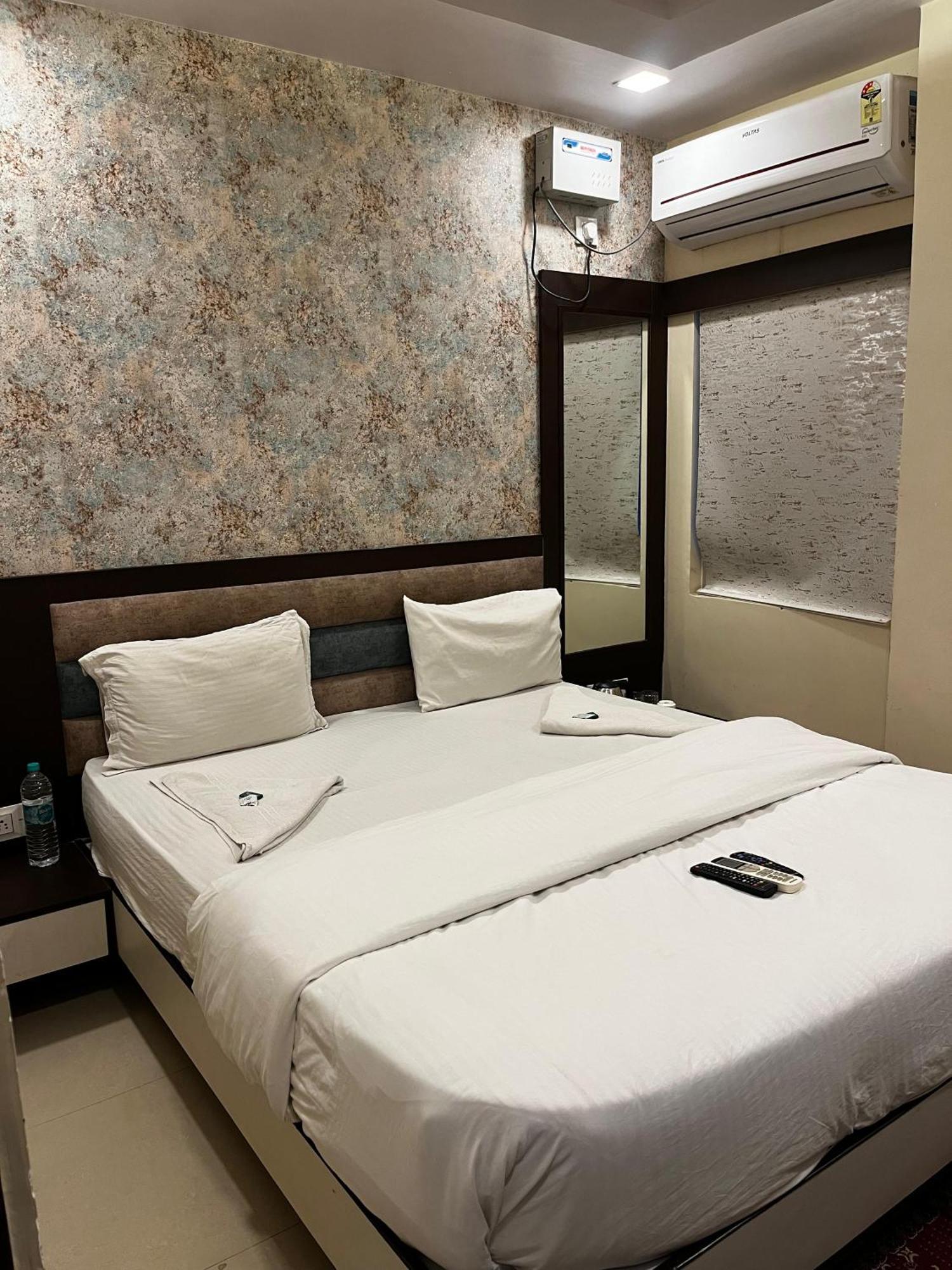 Ks Paying Guest House Varanasi Bagian luar foto