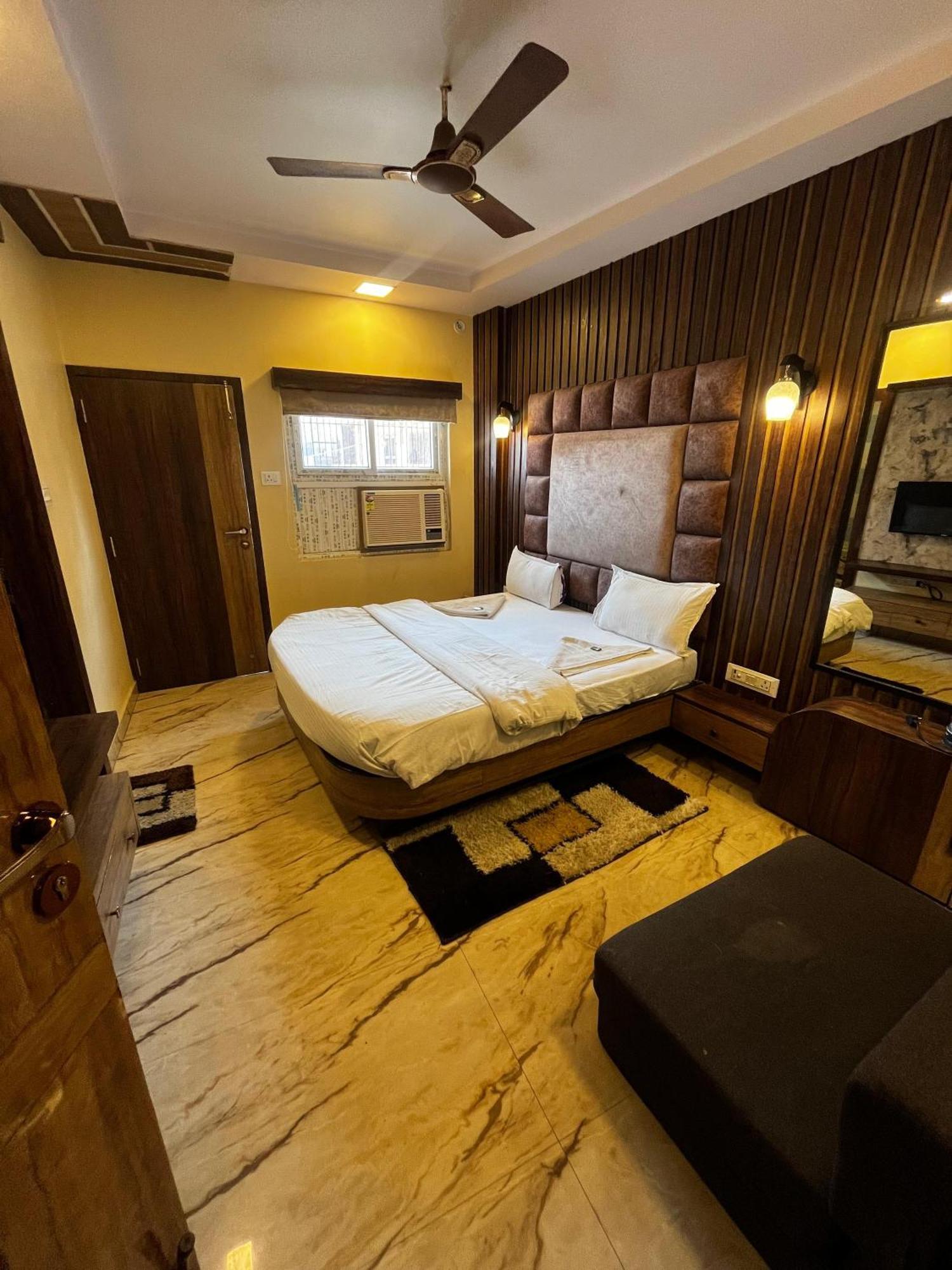 Ks Paying Guest House Varanasi Bagian luar foto